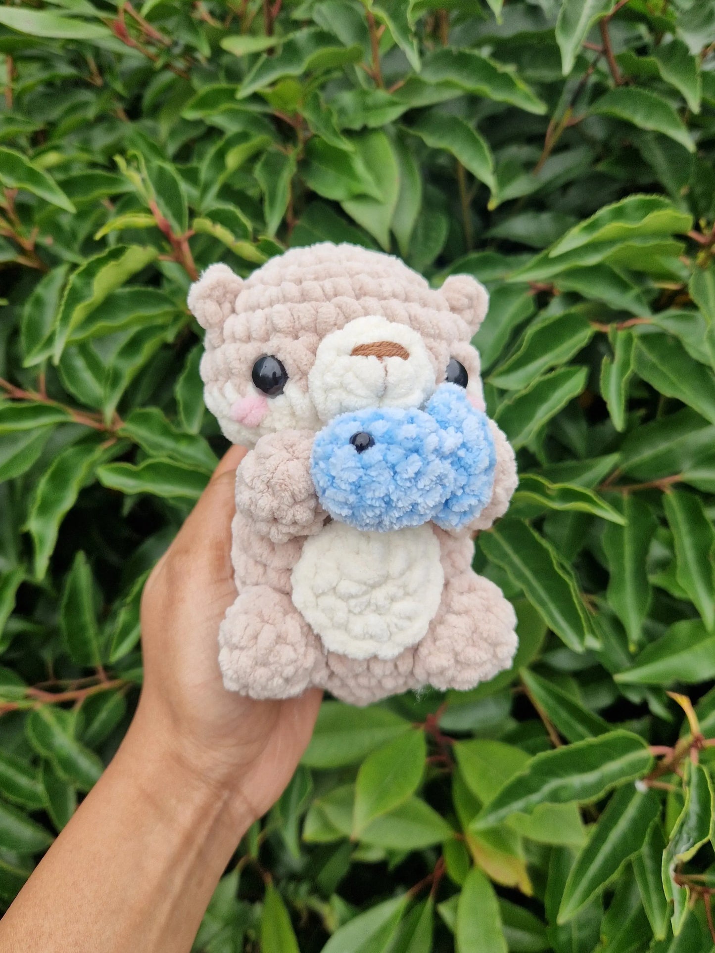 Loutre avec petit poisson bleu - Candy & Stitch