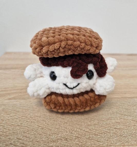 Guim-o-choco (s'more) - Candy & Stitch